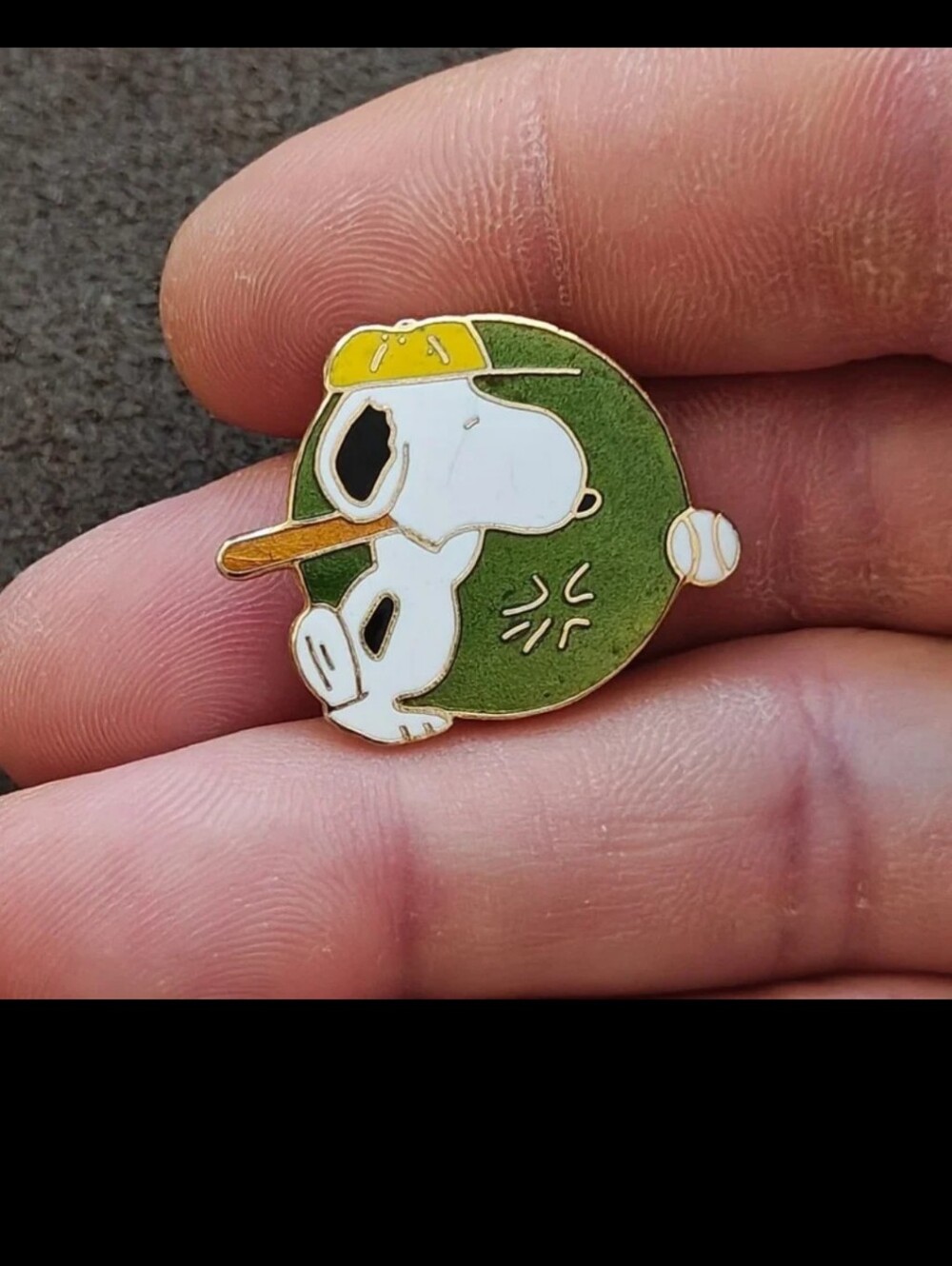 1970s Peanuts Snoopy Baseball Cloisonné Gold Tone Enamel Pin